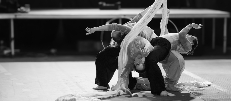 Acro trio